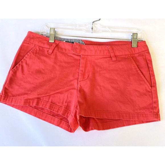 Shorts Chino Low Rise Shorts 2 Inseam Flat Front Side